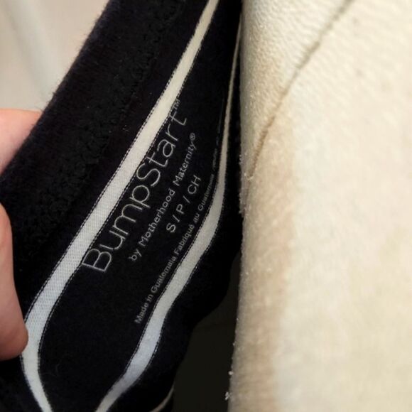 𝅺MATERNITY 2 pack bumpstart tanks. Size S by Motherhood maternity. - Picture 12 of 13